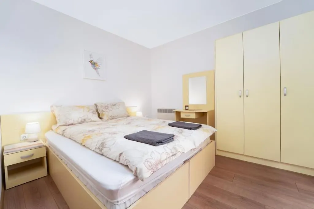 Snow Legend Apartment With Terrace Bansko Bulgaria