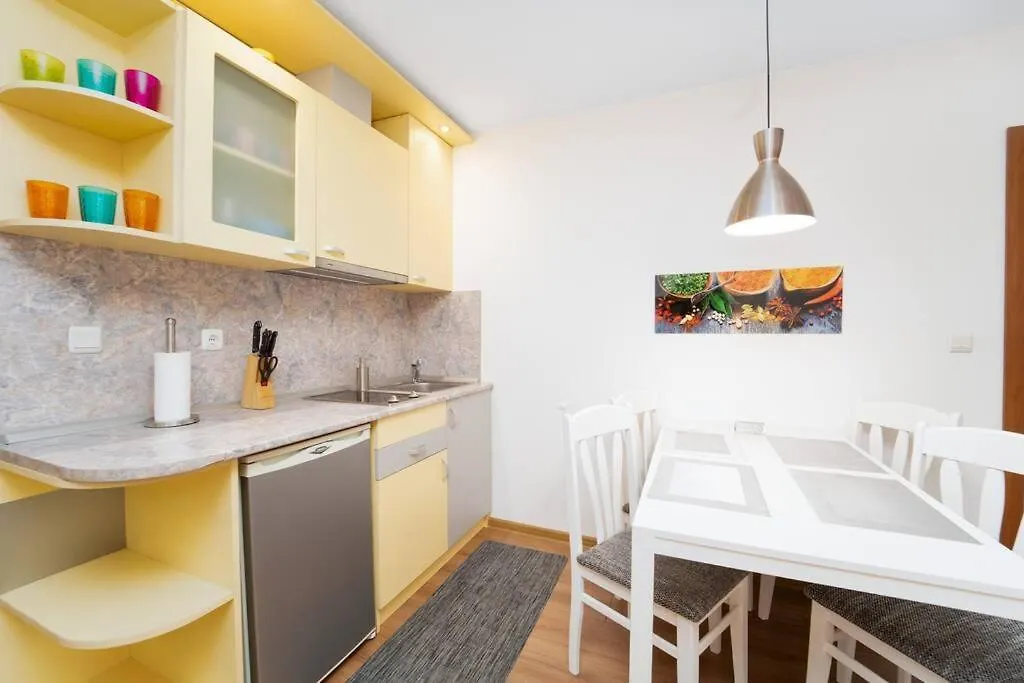 Snow Legend Apartment With Terrace Bansko